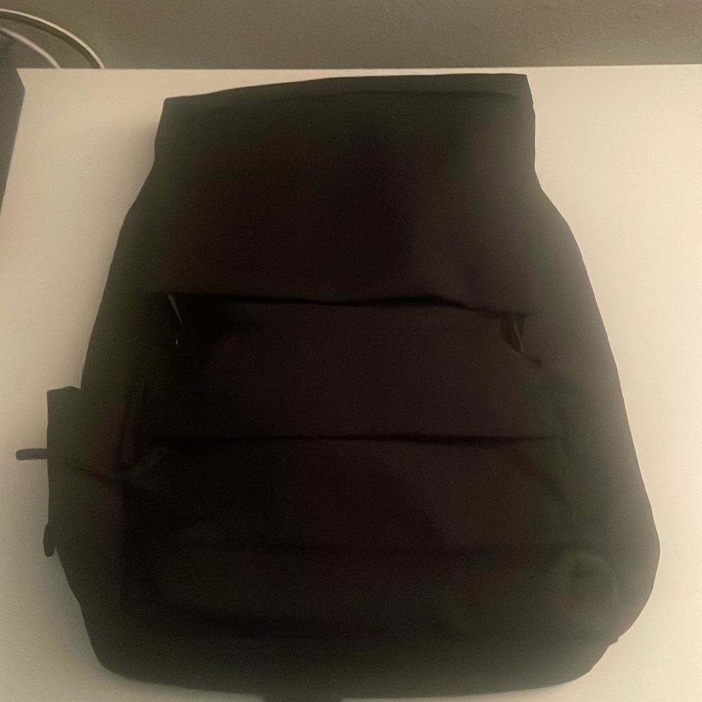 Everlane ReNew Transit Backpack